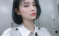 坐在上面慢慢摇